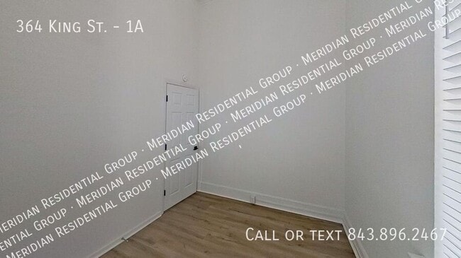 Building Photo - 364 King St