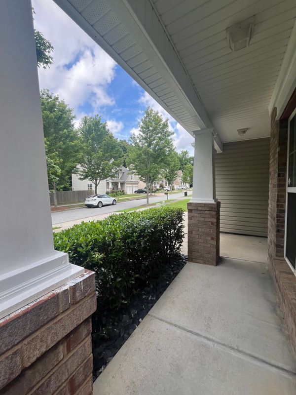 Building Photo - 2501 Southhaven Ln