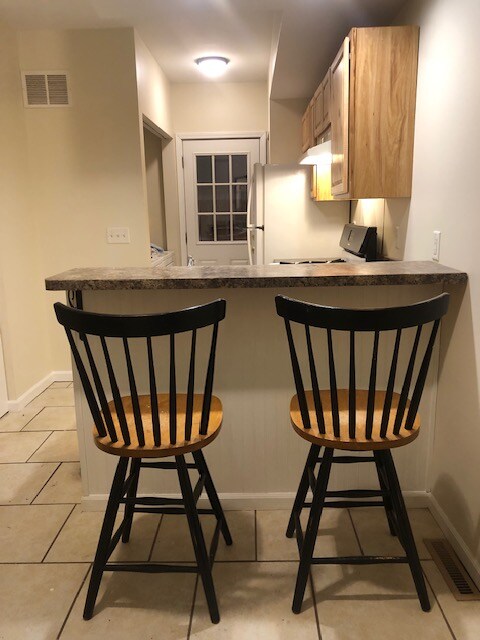 Building Photo - 2 S 35th St