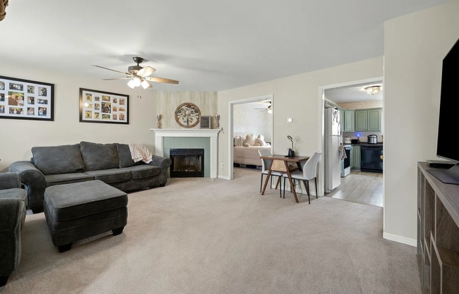 Building Photo - Spacious, Stylish, and Full of Charm – 3 bedroom home in Lexington | $1,900/mo