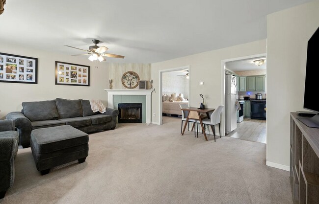 Foto del edificio - Spacious, Stylish, and Full of Charm – 3 bedroom home in Lexington | $1,900/mo