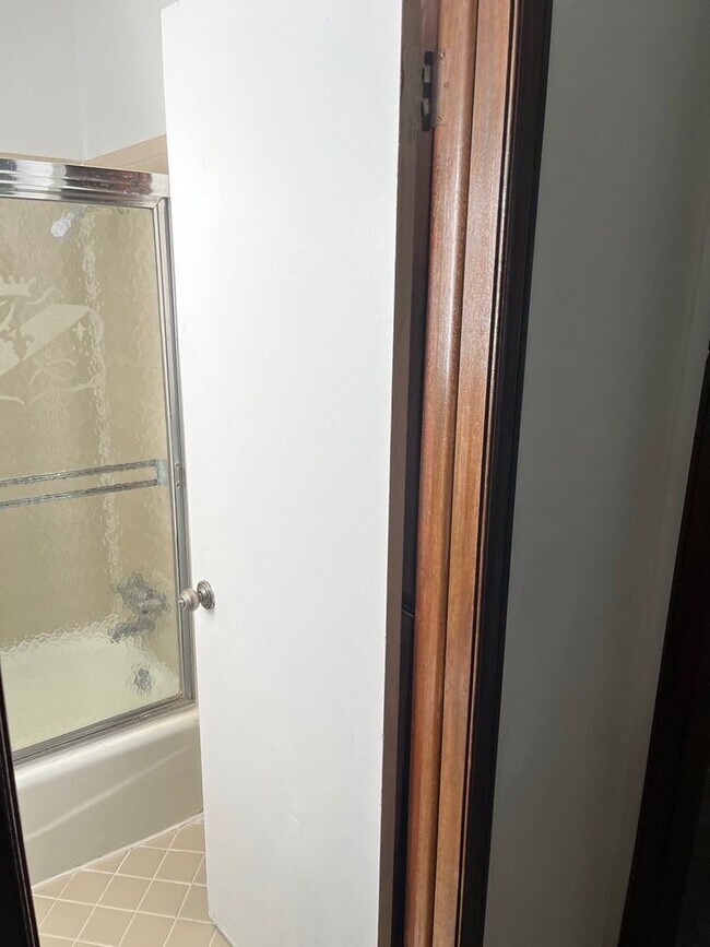 Foto del edificio - 1 Bed 1 Bath in Okc!
