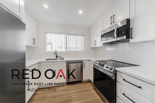 Foto del edificio - 18545 Clark St