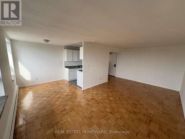 Building Photo - 1765 Lawrence Ave E