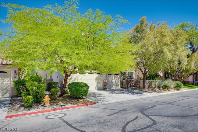 Building Photo - 10628 Porta Romana Ct