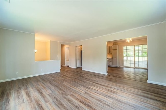 Building Photo - 2722 Otterbein Dr