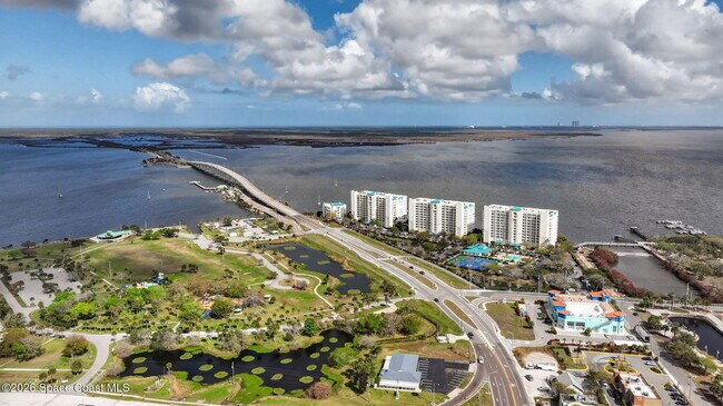 Foto del edificio - 7 Indian River Ave