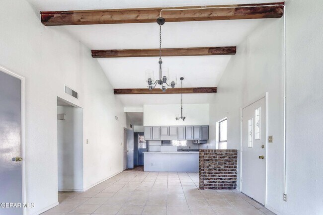 Foto del edificio - 3551 E Glen Dr