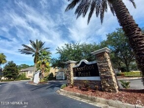 Building Photo - 7229 Deerfoot Cir