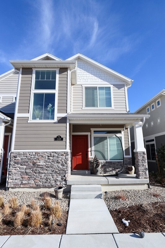 Building Photo - 249 S Meadowbrook Ct