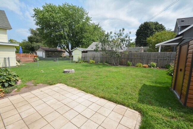 Foto del edificio - Beautiful 2-story home in Slatterly Park neighborhood!