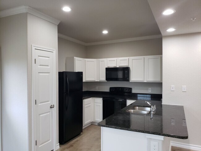 Foto del edificio - Townhome for rent