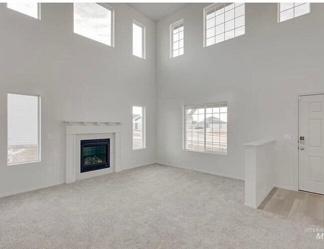 Foto del edificio - 4800 Endicott Dr