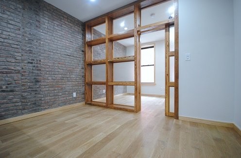 Primary Photo - 122 Ludlow St