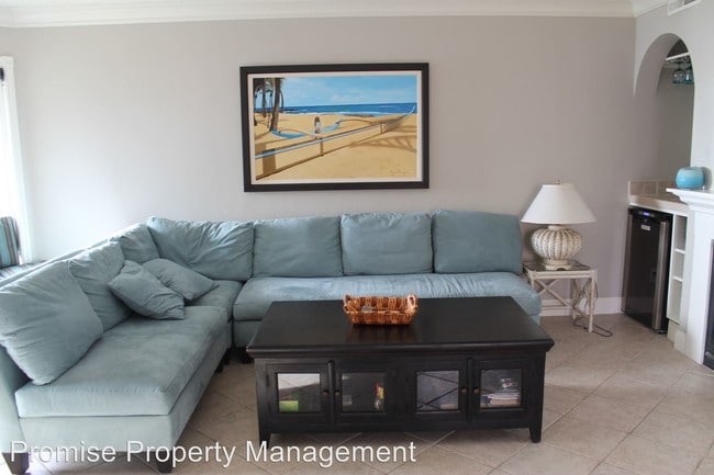 Building Photo - 2 br, 2 bath House - 400 #46 N. The Strand