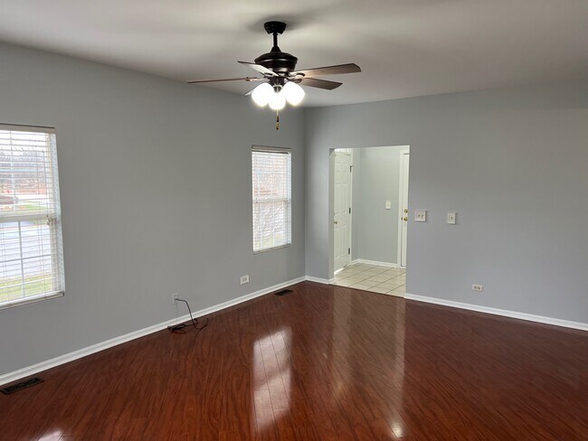 Foto del edificio - 1706 Fredericksburg Ln
