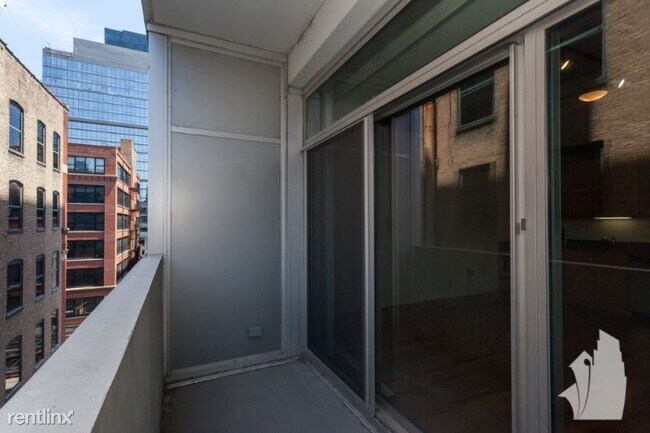 Foto del edificio - 620 N Franklin St