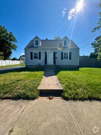 Building Photo - 17 Westview St