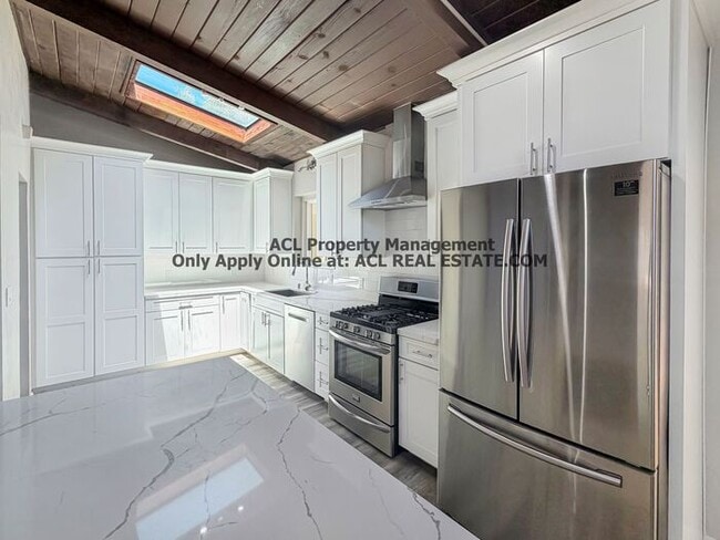 Building Photo - Updated 3-Bedroom Retreat in Prime Castro Valley Location