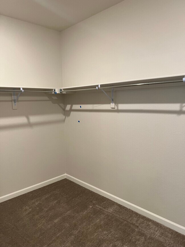 Foto del edificio - 1502 Golden Sill Dr