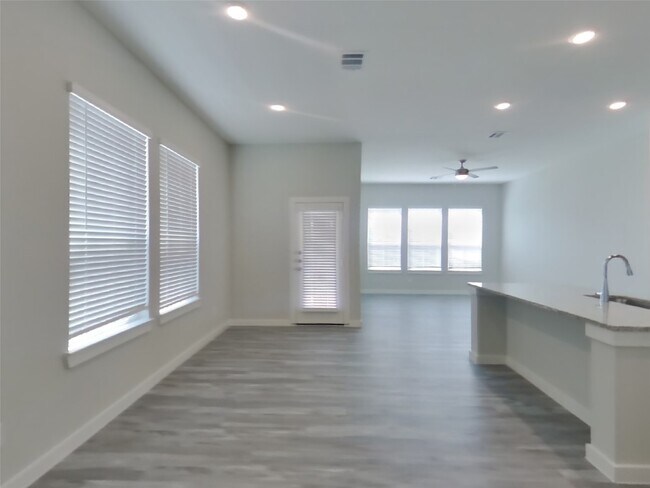 Foto del edificio - 22745 Terrazzo Dr