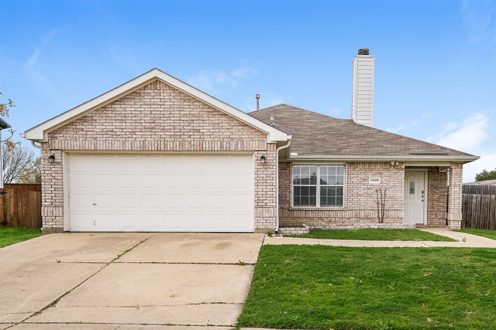Primary Photo - 7600 Mason Dells Dr