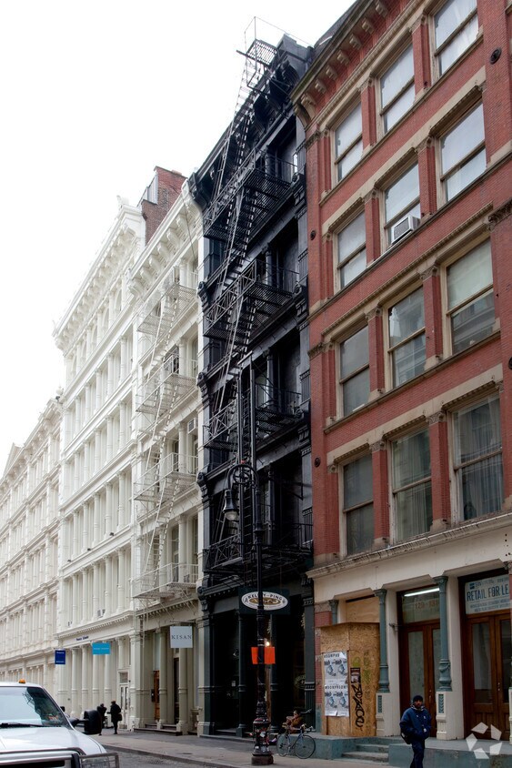 Foto principal - 127 Greene St
