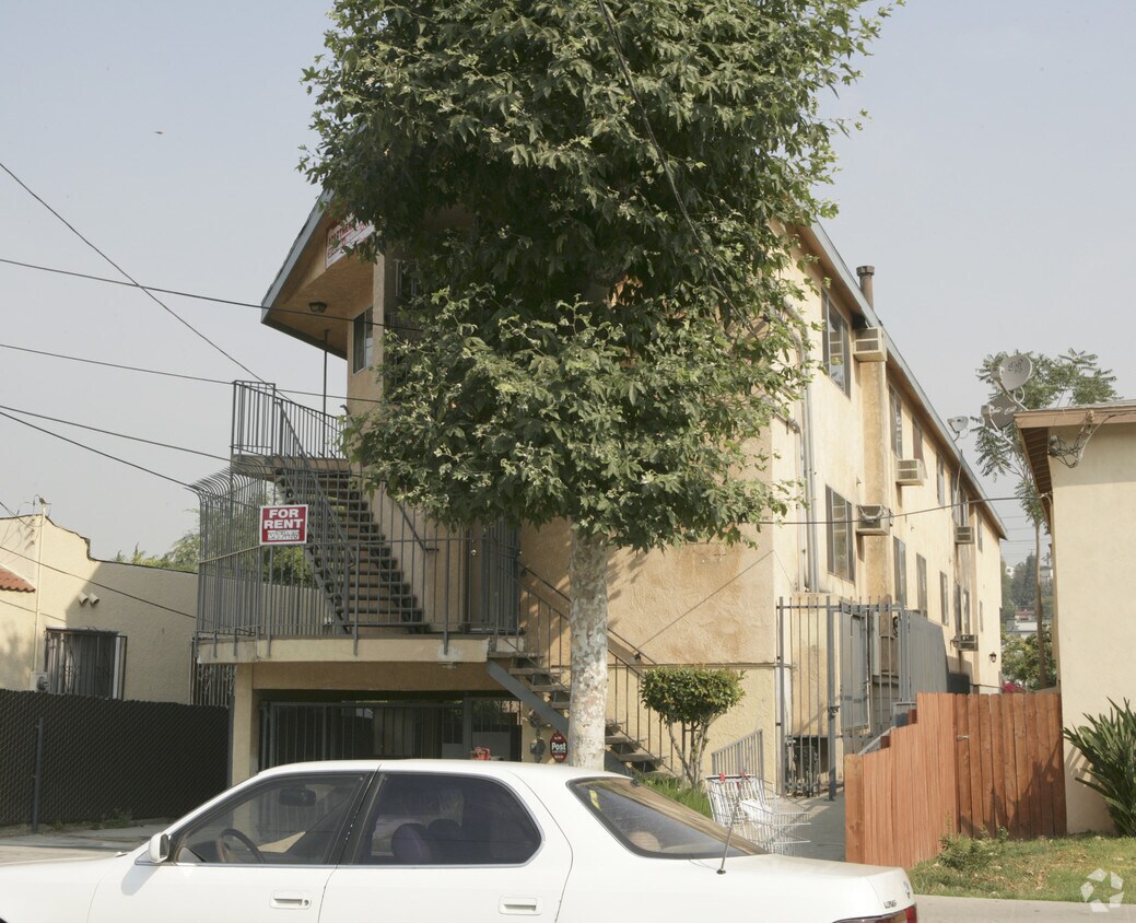 Foto del edificio - 4311-4313 Toland Way