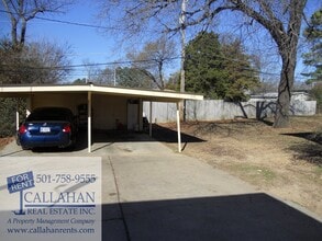 Building Photo - 4215 N Locust St