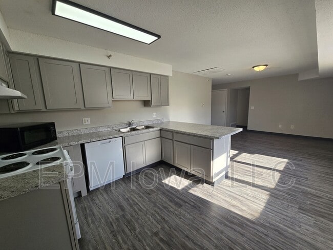 Foto del edificio - 60 Miller Ave SW