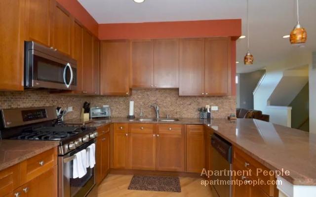 Primary Photo - 2954 N River Walk Dr