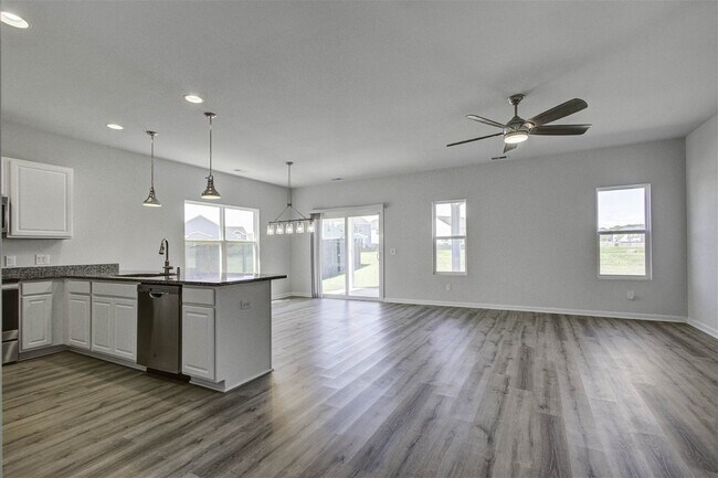 Building Photo - 106 Lilly Grace Lane, Goose Creek, SC 2944...