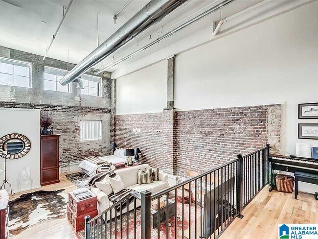 Foto del edificio - 2412 2nd Ave N