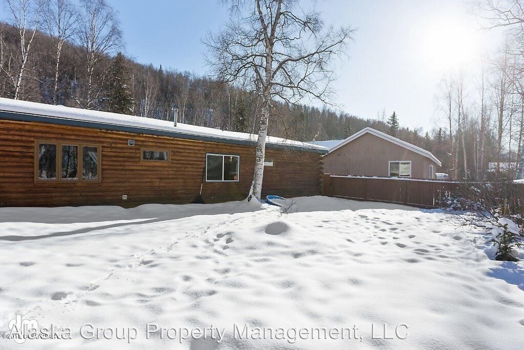 Primary Photo - 4 br, 2 bath House - 17709 South Juanita Loop