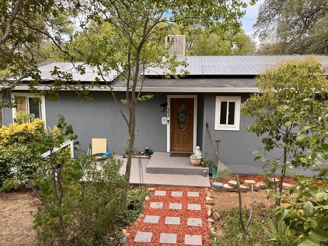 Building Photo - 52 Arbol Ave