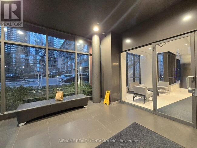 Building Photo - 11 Brunel Ct