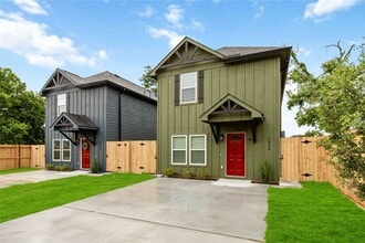 Building Photo - 7944 Fields St
