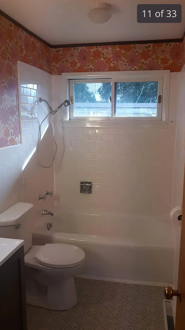 Foto del edificio - Beautiful Spacious 3bedroom/2bathroom House