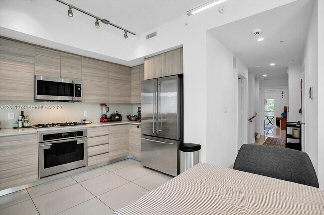 Foto del edificio - 87 N Shore Dr