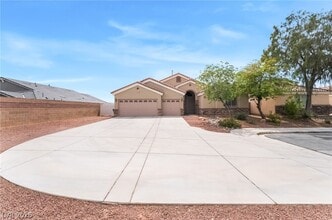 Building Photo - 5581 Exotic Rosette Ave
