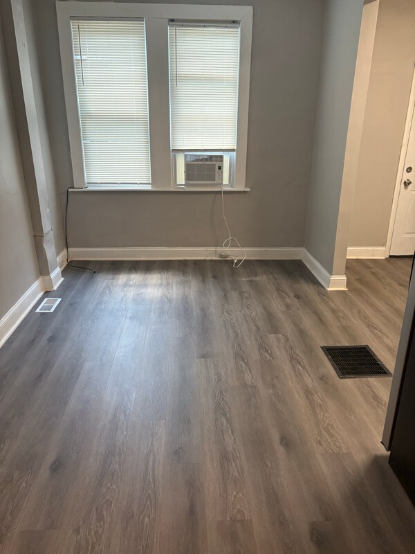 Foto del edificio - 3013 Ridgewood Ave