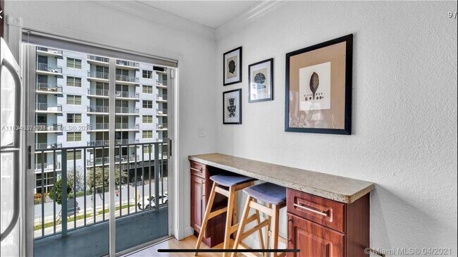 Foto del edificio - 2575 SW 27th Ave