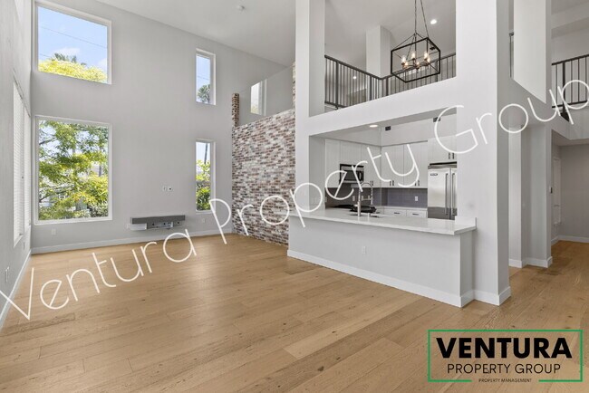 Foto del edificio - Spacious 2-Bedroom Condo with 2 Full Baths in Oxnards Channel Island