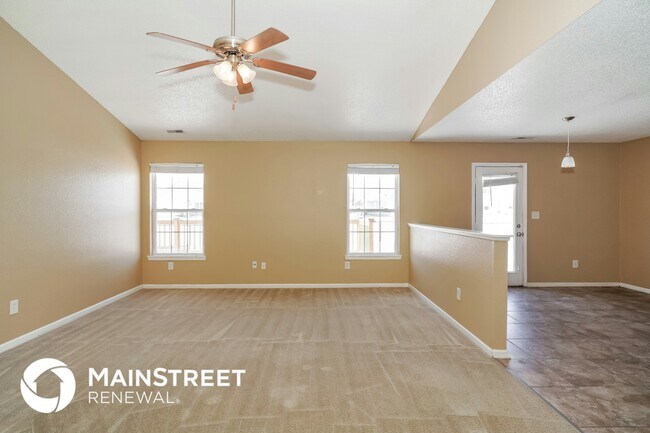 Foto del edificio - 5530 Wood Hollow Dr