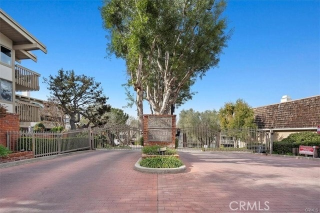 Foto del edificio - 6542 Ocean Crest Dr