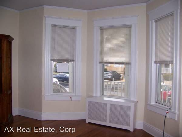 Foto del edificio - 2 br, 1 bath Apartment - 74 Lake Ave