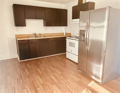 Building Photo - 3 Bdrm 1 Bth Home
