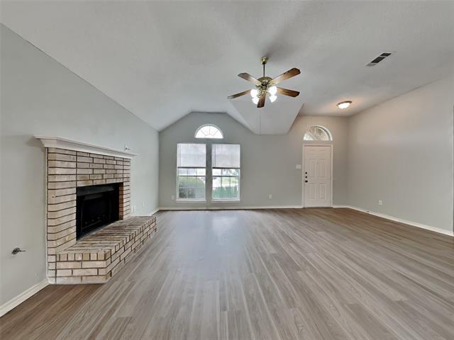Building Photo - 12619 Summer Hill Dr