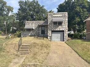 Building Photo - 3217 Kemp Dr