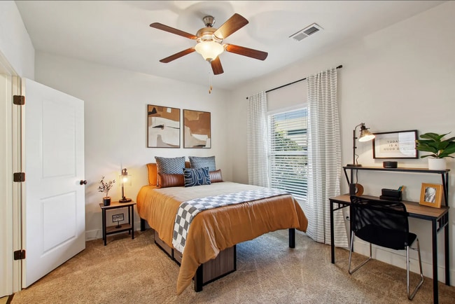 Building Photo - 300 Dalhausser Ln